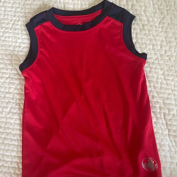 LOT OF 4 TANKS AND 1 SLEEVELESS SHIRT BOYS SIZE 5 TODDLER - Picture 3 of 7